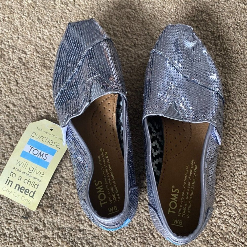 TOMS Pewter Sequin Classics Flats Slip On Womens Shoes Size W6
